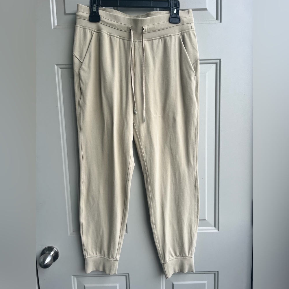 Lululemon Ready to Rulu Jogger Pants Size 10 Beige 28” Inseam Athletic